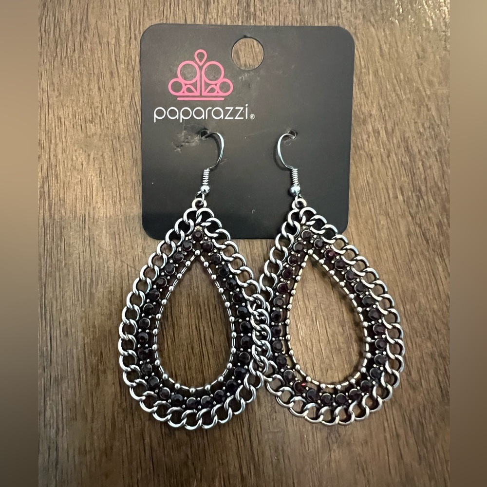 🇺🇸$3🇺🇸Paparazzi Silver-Tone Chain Link Teardrop Earrings with Black Beads Accent